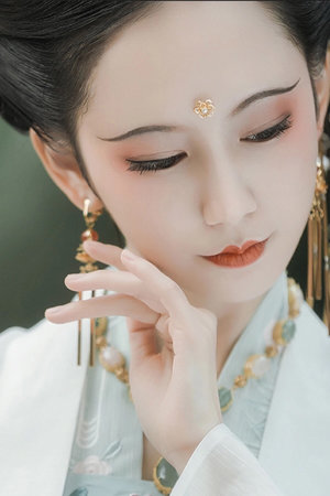 把姬小满C喷了最后爆掉了