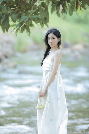 女人把阴部给女人吃