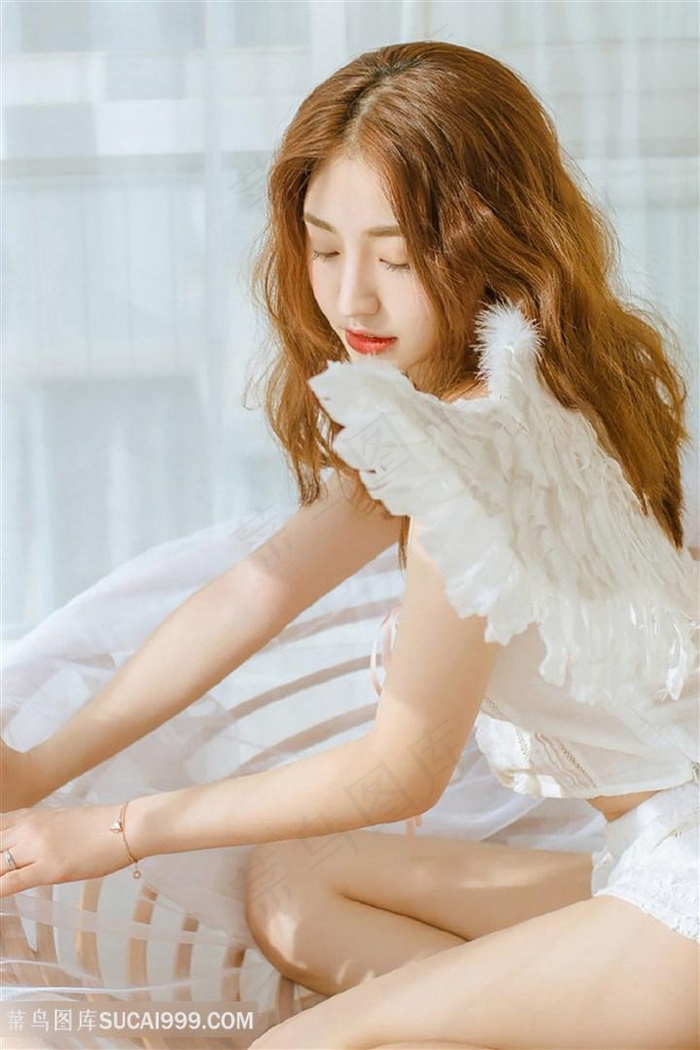 人妻单男第一次3p很卖力