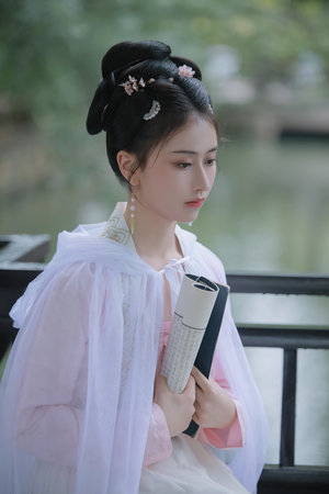 人妇教师陆美蓉系列全文目录